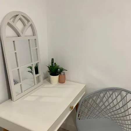 Apartamento—centro Parking Gratis Grupos Apartment Malaga